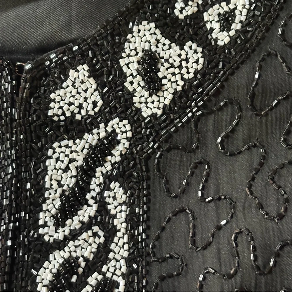 Landmark 100% Silk Hand-Beaded Evening Jacket – Black & White Medium/Large - Picture 9 of 10